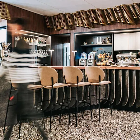 Hotel Mercure Centre Port