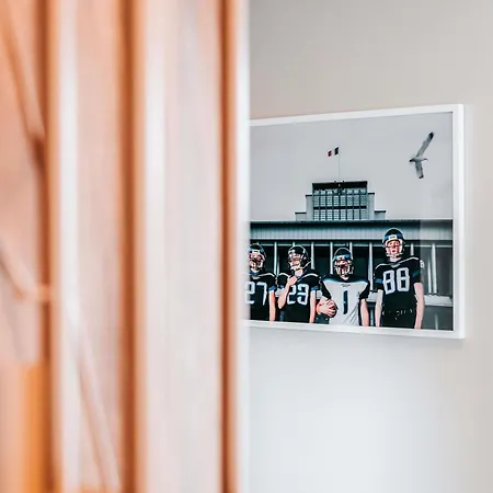 Hotel Mercure Centre Port 4*