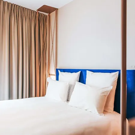 Mercure Centre Port 酒店 4*