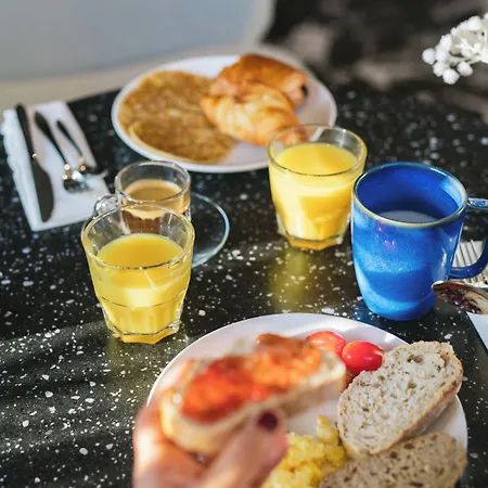 Hotel Mercure Centre Port 4*