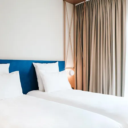 Mercure Centre Port